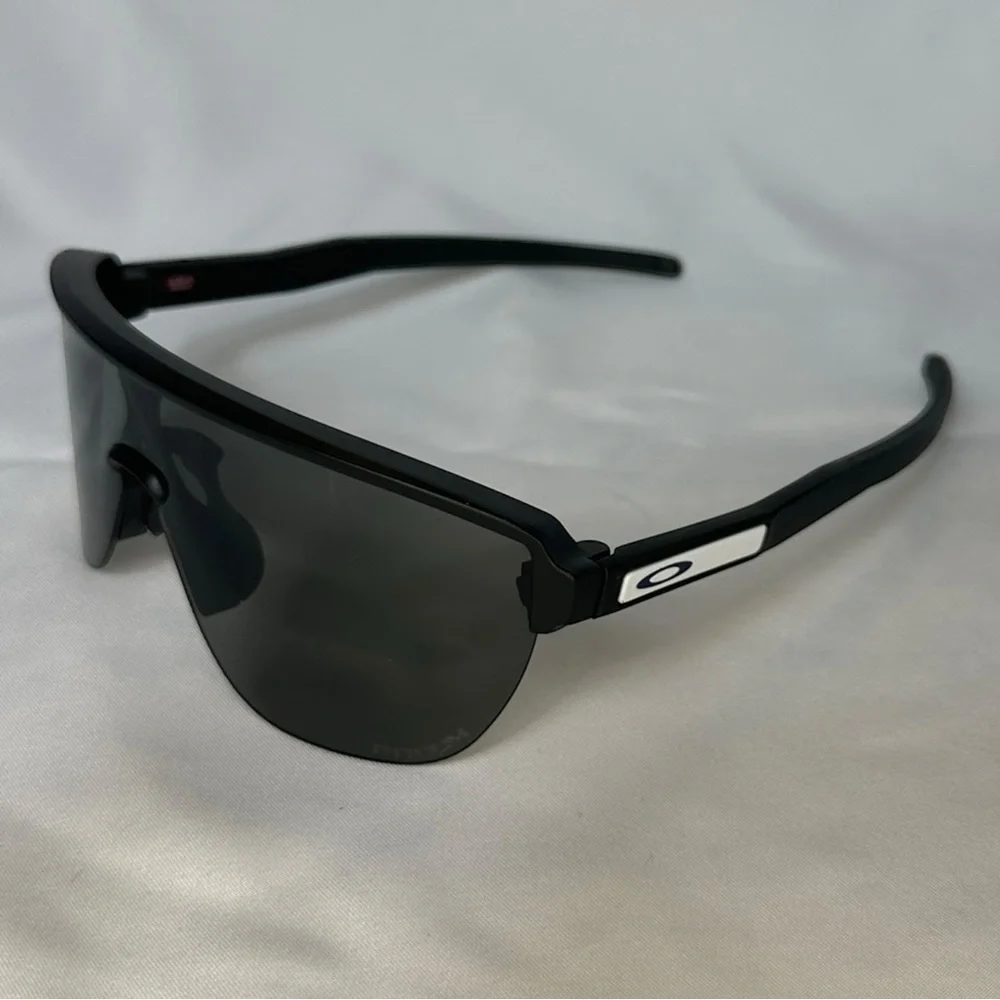 Oakley Corridor Black Prizm Sunglasses With Box